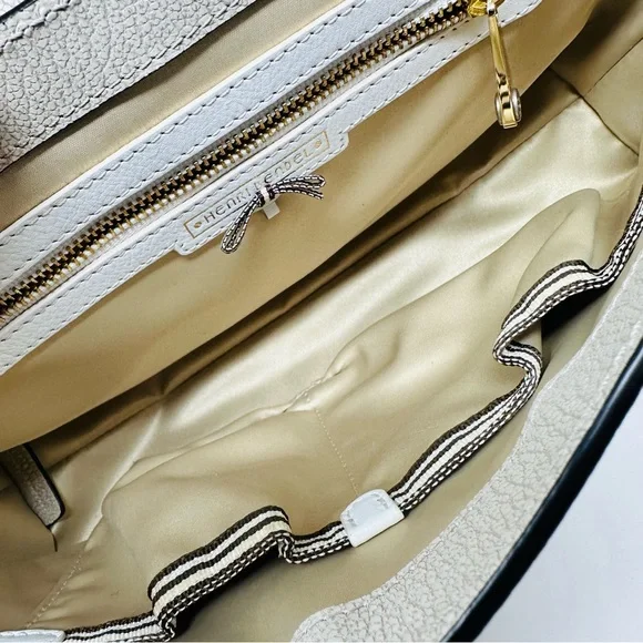 Henri Bendel pebbled leather flap bag - Picture 6 of 6